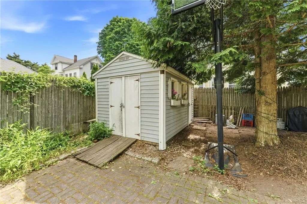 271 Highland Avenue Providence RI 02906