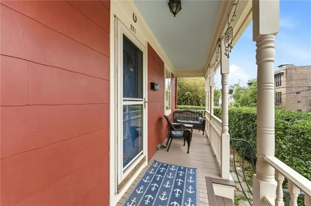 271 Highland Avenue Providence RI 02906