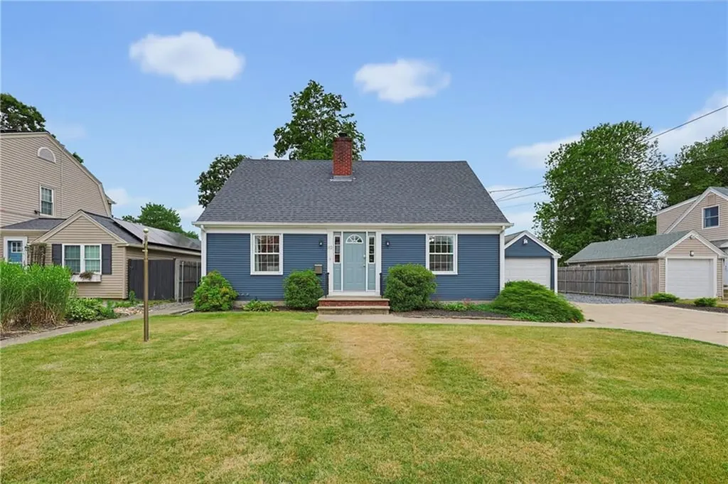 82 Leroy Drive East Providence RI 02915