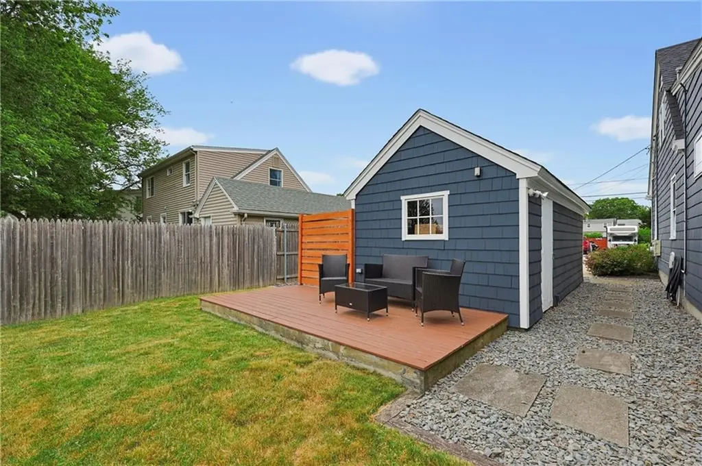 82 Leroy Drive East Providence RI 02915