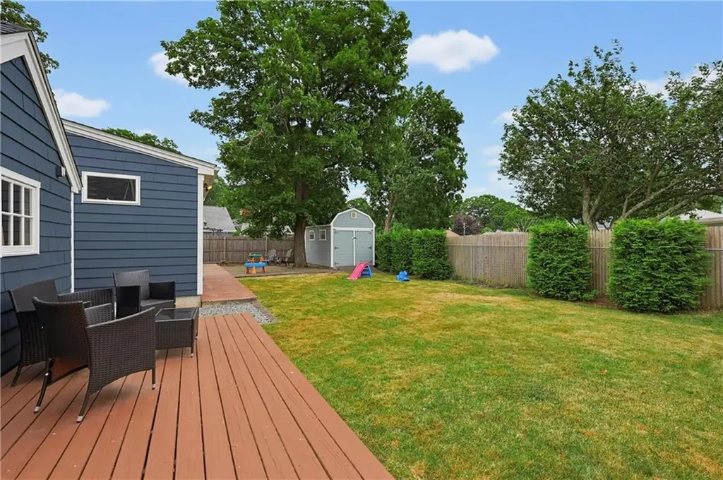 82 Leroy Drive East Providence RI 02915