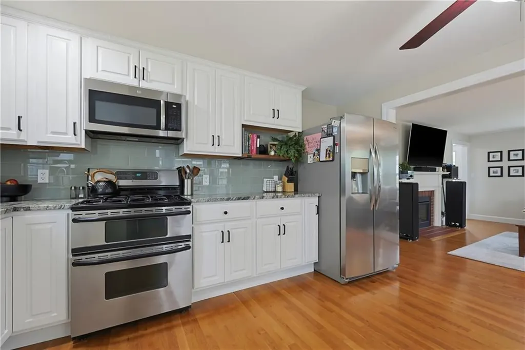 82 Leroy Drive East Providence RI 02915
