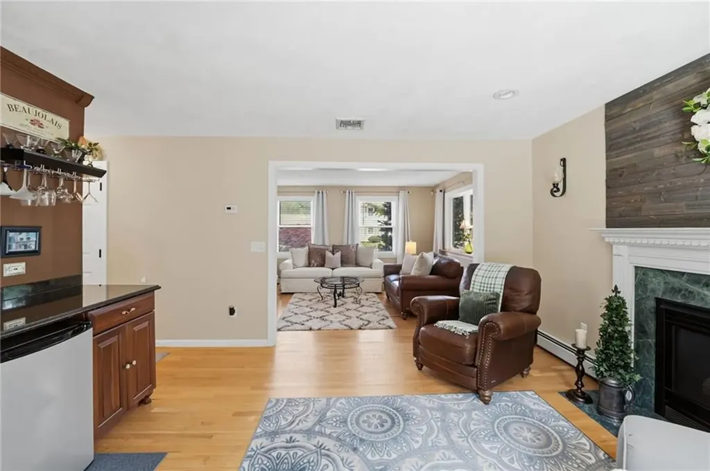 8 Pineridge Drive Smithfield RI 02917