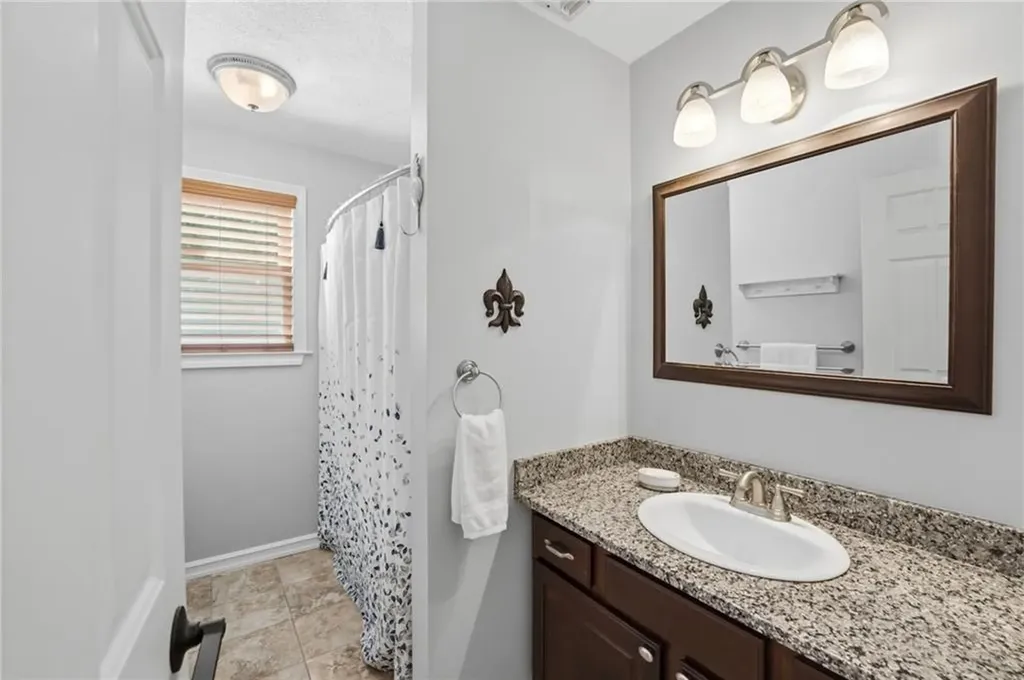 8 Pineridge Drive Smithfield RI 02917