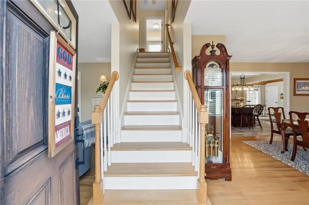 8 Pineridge Drive Smithfield RI 02917