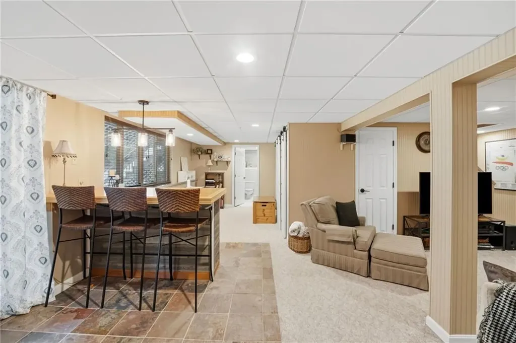 8 Pineridge Drive Smithfield RI 02917