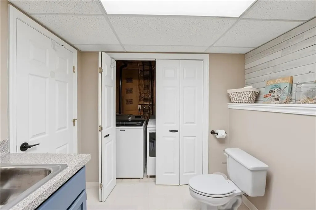 8 Pineridge Drive Smithfield RI 02917