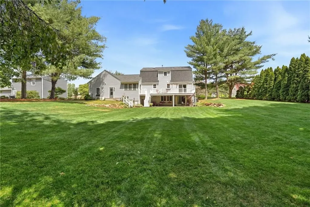 8 Pineridge Drive Smithfield RI 02917