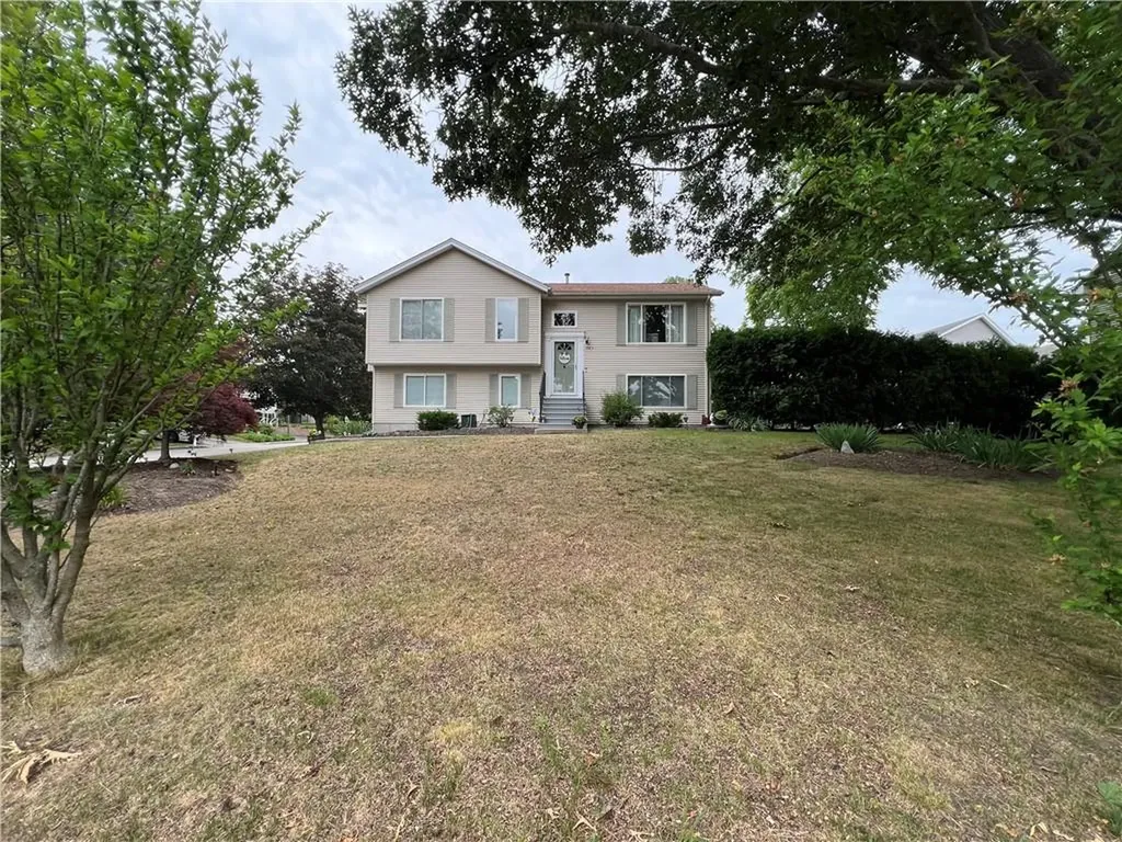 1089 Greenwich Avenue Warwick RI 02886