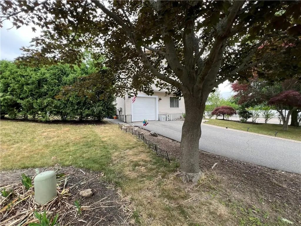 1089 Greenwich Avenue Warwick RI 02886