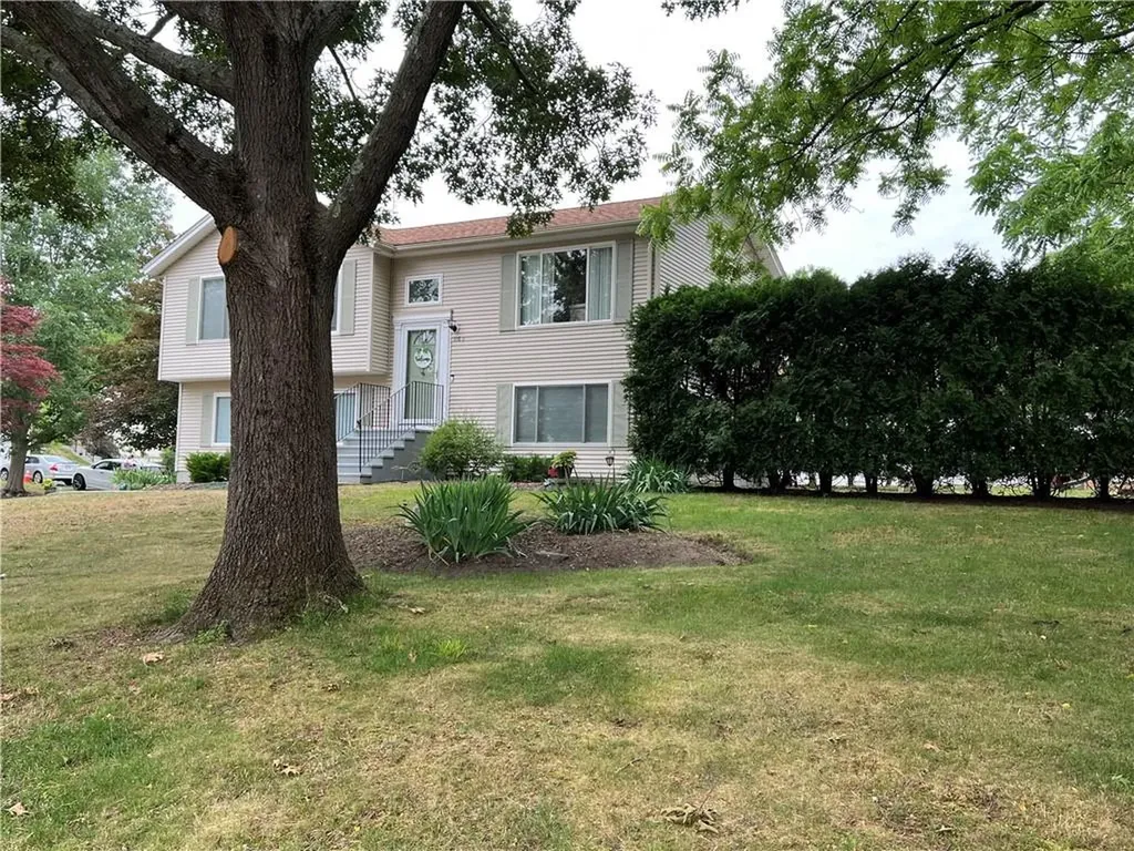 1089 Greenwich Avenue Warwick RI 02886