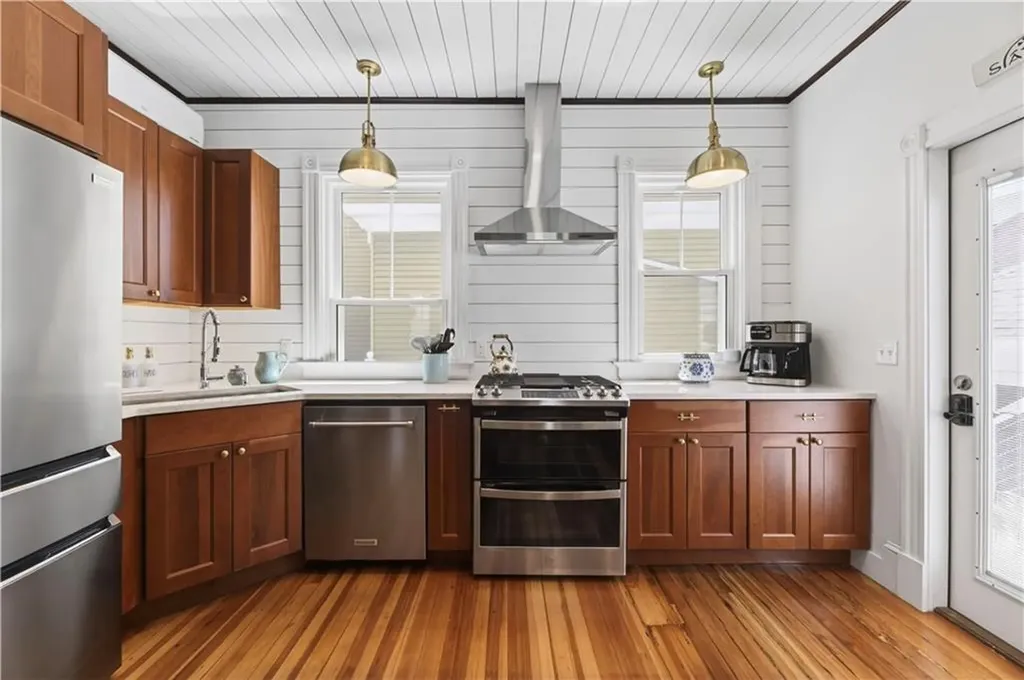 12 1/2 Park Street Newport RI 02840