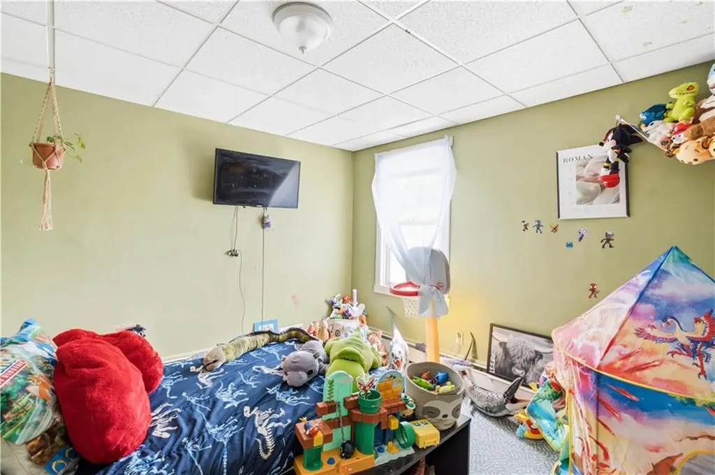 14 16 Garfield Avenue East Providence RI 02916