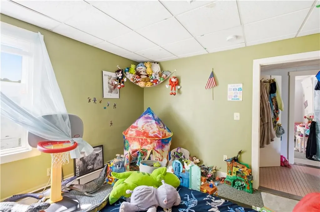 14 16 Garfield Avenue East Providence RI 02916