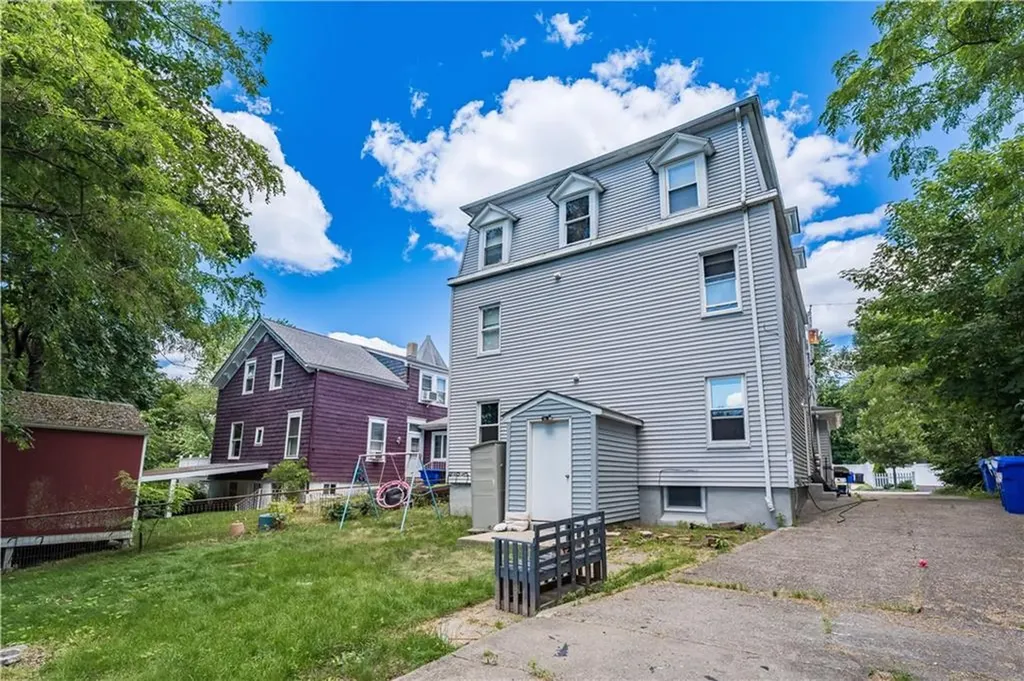 14 16 Garfield Avenue East Providence RI 02916