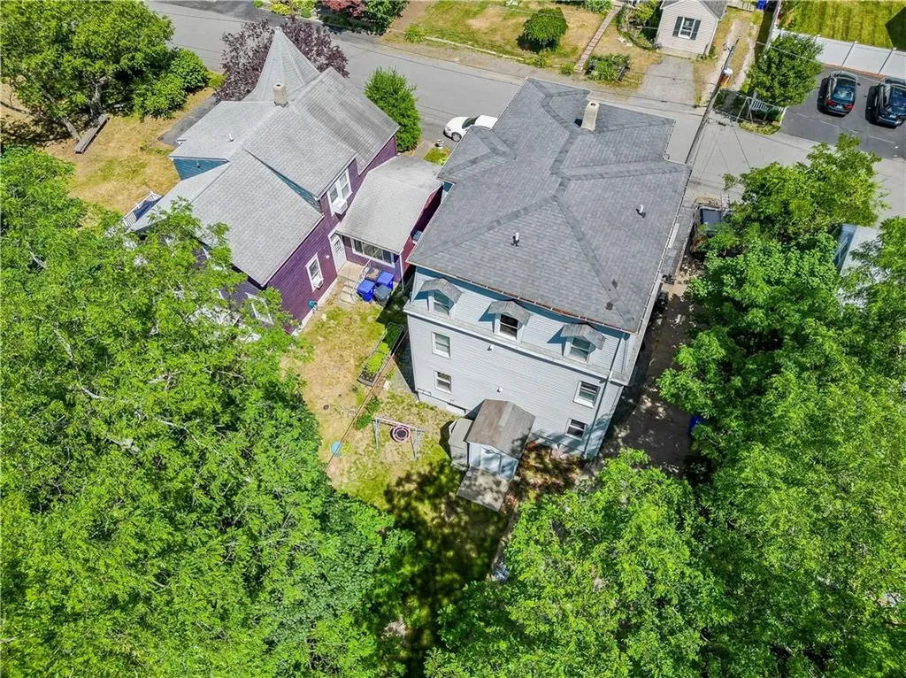 14 16 Garfield Avenue East Providence RI 02916