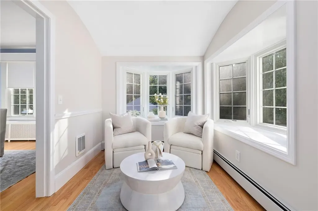 127 Beacon Avenue Warwick RI 02889