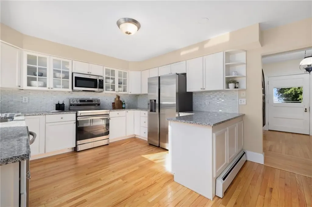 127 Beacon Avenue Warwick RI 02889