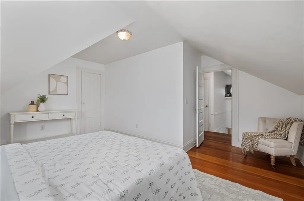 127 Beacon Avenue Warwick RI 02889