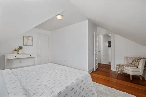 127 Beacon Avenue Warwick RI 02889