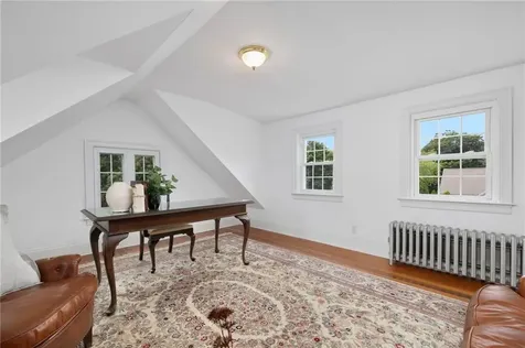 127 Beacon Avenue Warwick RI 02889