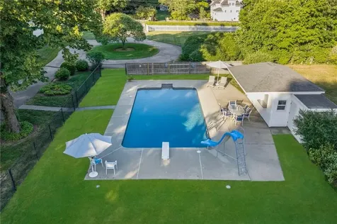 127 Beacon Avenue Warwick RI 02889