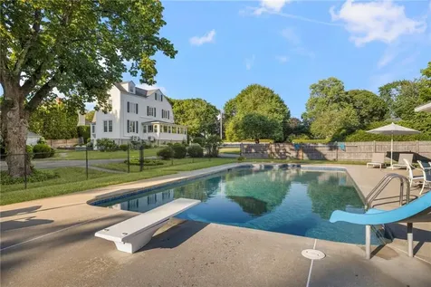 127 Beacon Avenue Warwick RI 02889