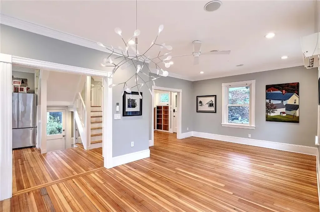 47 Lauriston Street Providence RI 02906