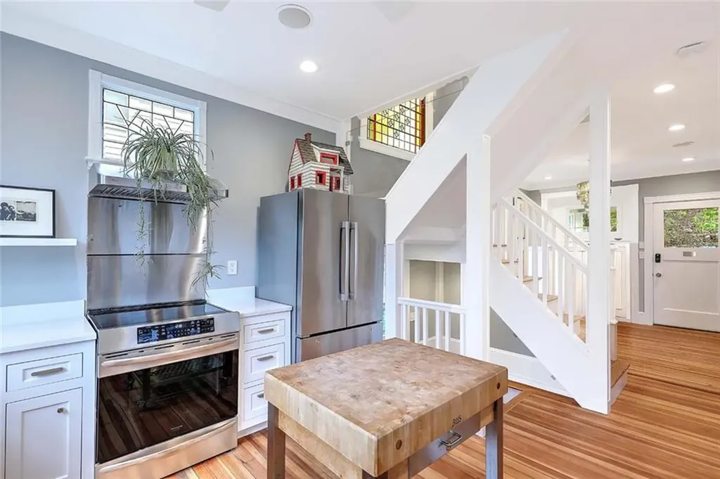 47 Lauriston Street Providence RI 02906