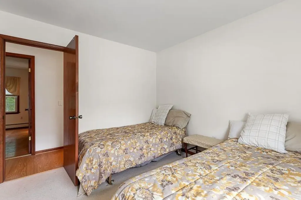 47 Gentian Drive South Kingstown RI 02879
