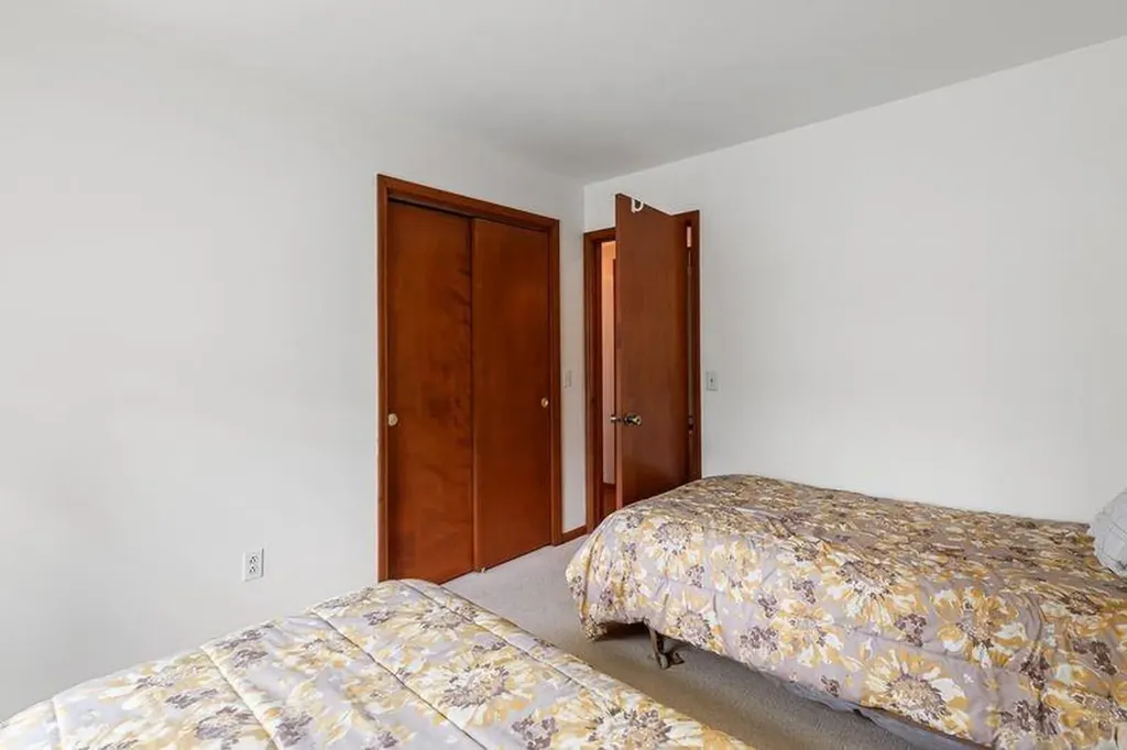 47 Gentian Drive South Kingstown RI 02879