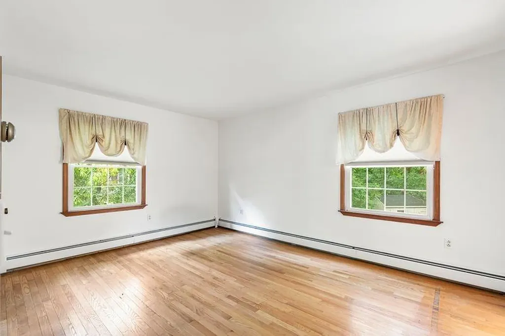 47 Gentian Drive South Kingstown RI 02879