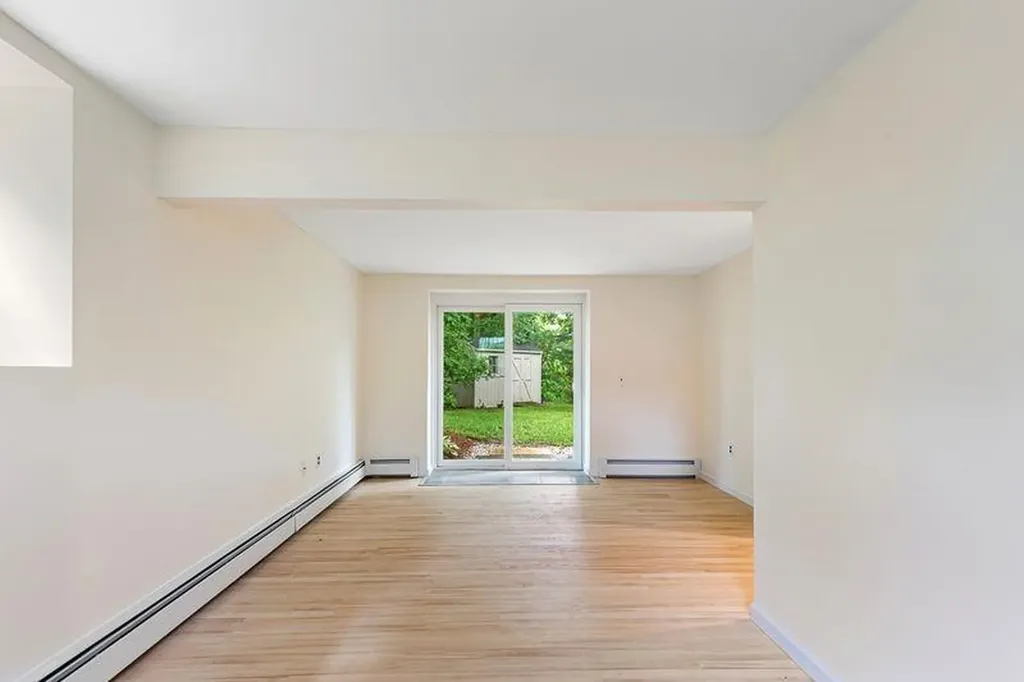 47 Gentian Drive South Kingstown RI 02879