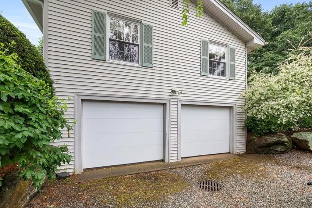 47 Gentian Drive South Kingstown RI 02879