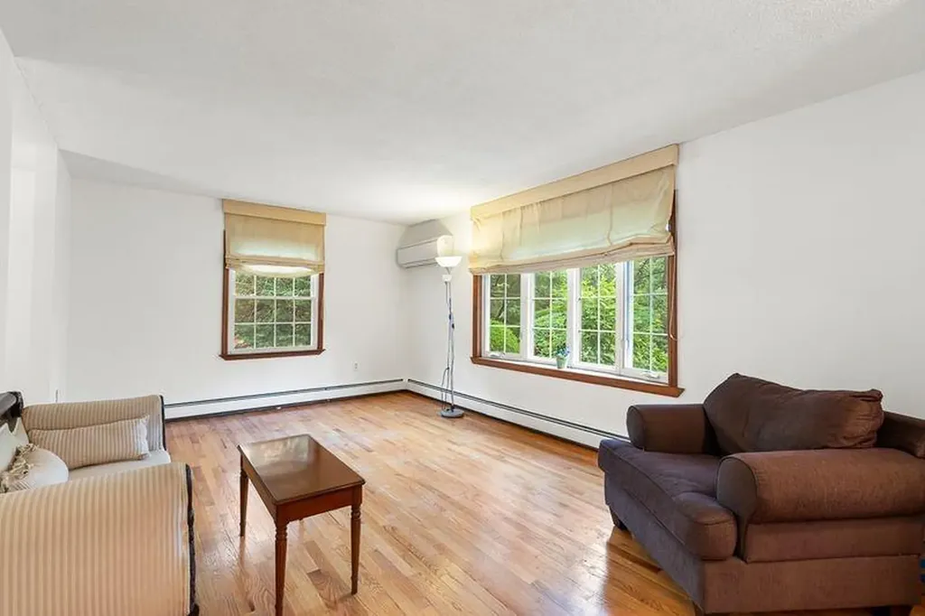 47 Gentian Drive South Kingstown RI 02879