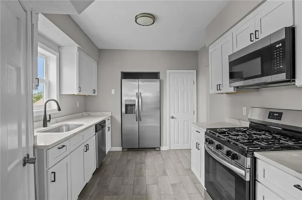 34 Chapin Avenue Warwick RI 02889