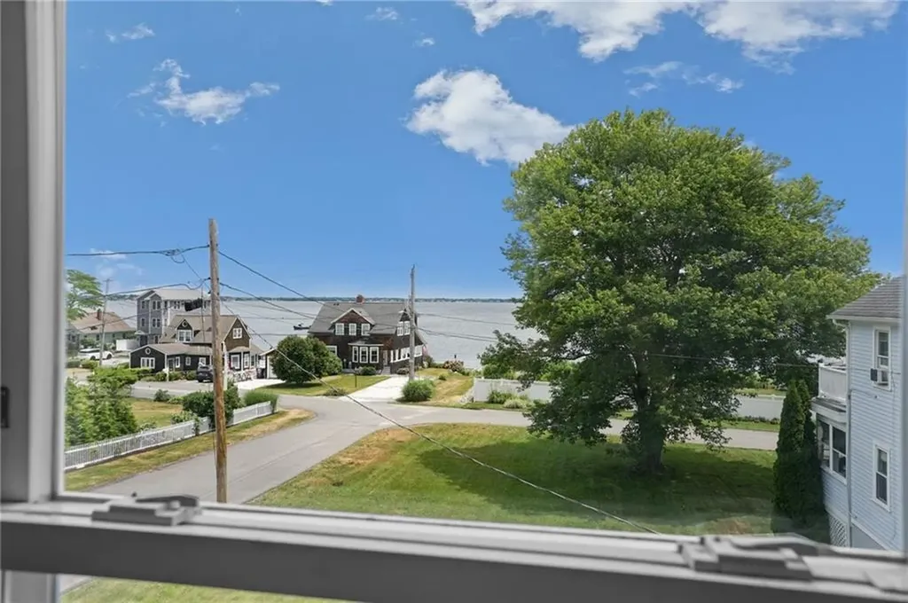 34 Chapin Avenue Warwick RI 02889
