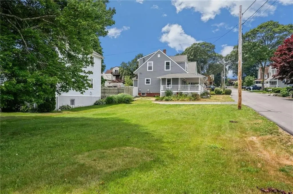 34 Chapin Avenue Warwick RI 02889