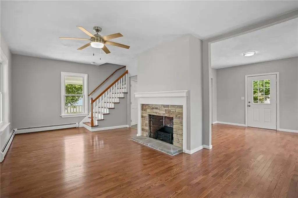 34 Chapin Avenue Warwick RI 02889