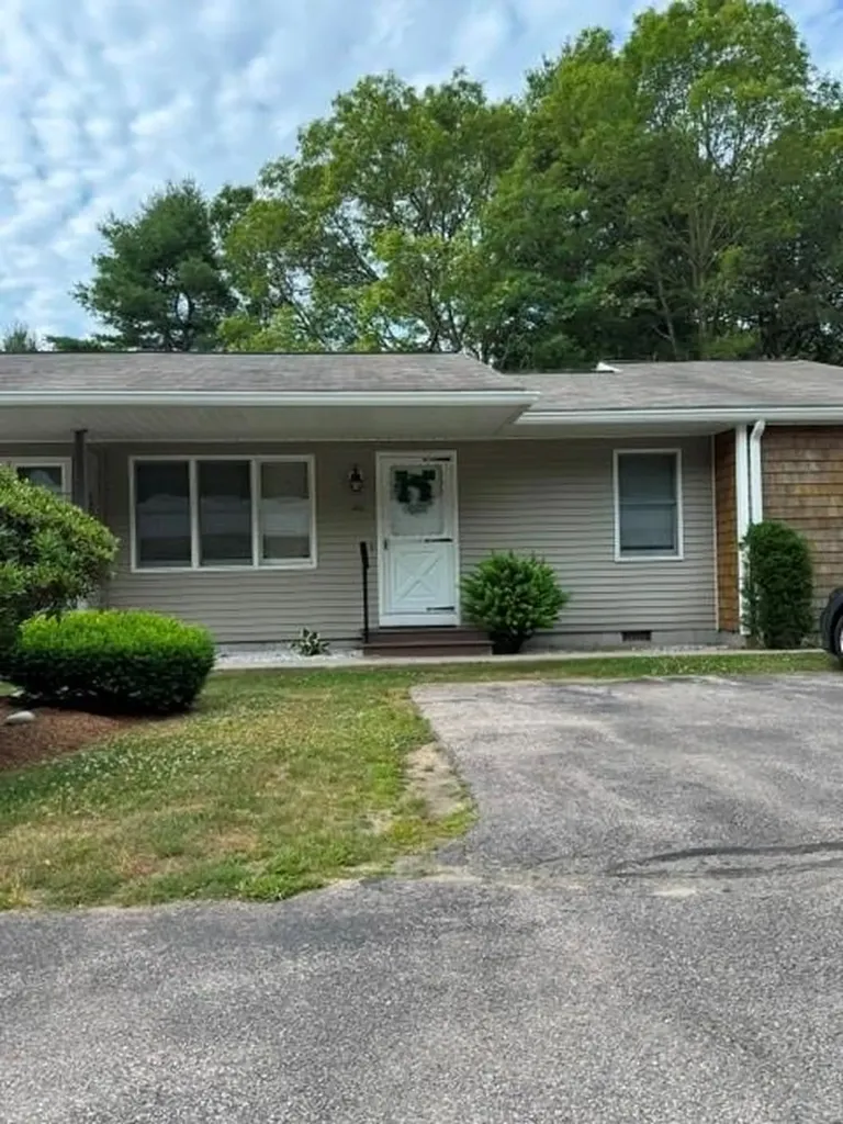 26 W Castle Way Charlestown RI 02813