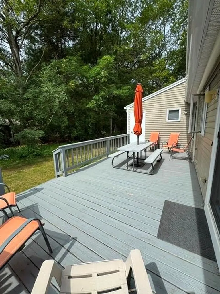 26 W Castle Way Charlestown RI 02813