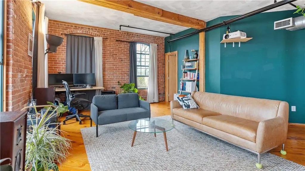 407 Pine Street Providence RI 02903
