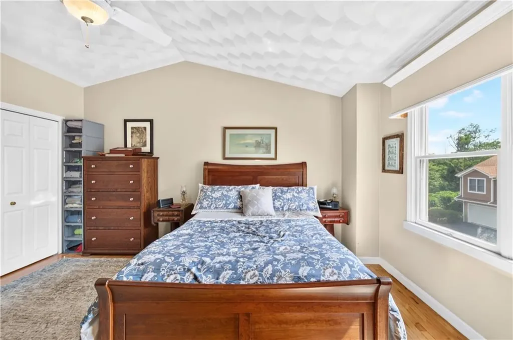 266 Scituate Avenue Cranston RI 02921