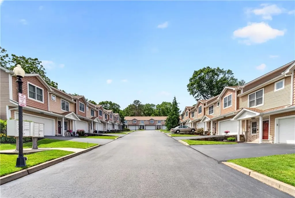 266 Scituate Avenue Cranston RI 02921
