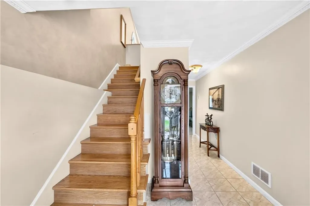 266 Scituate Avenue Cranston RI 02921