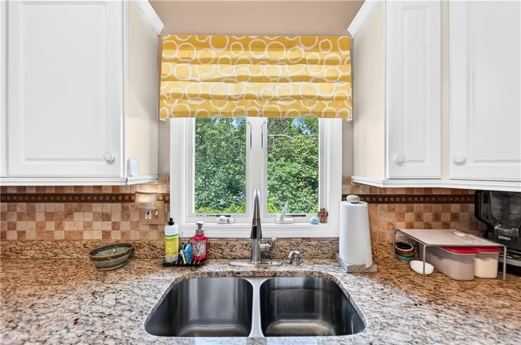 266 Scituate Avenue Cranston RI 02921