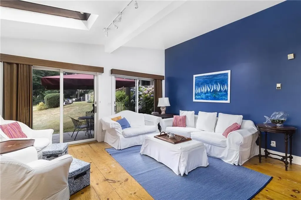 428 Gibbs Avenue Newport RI 02840