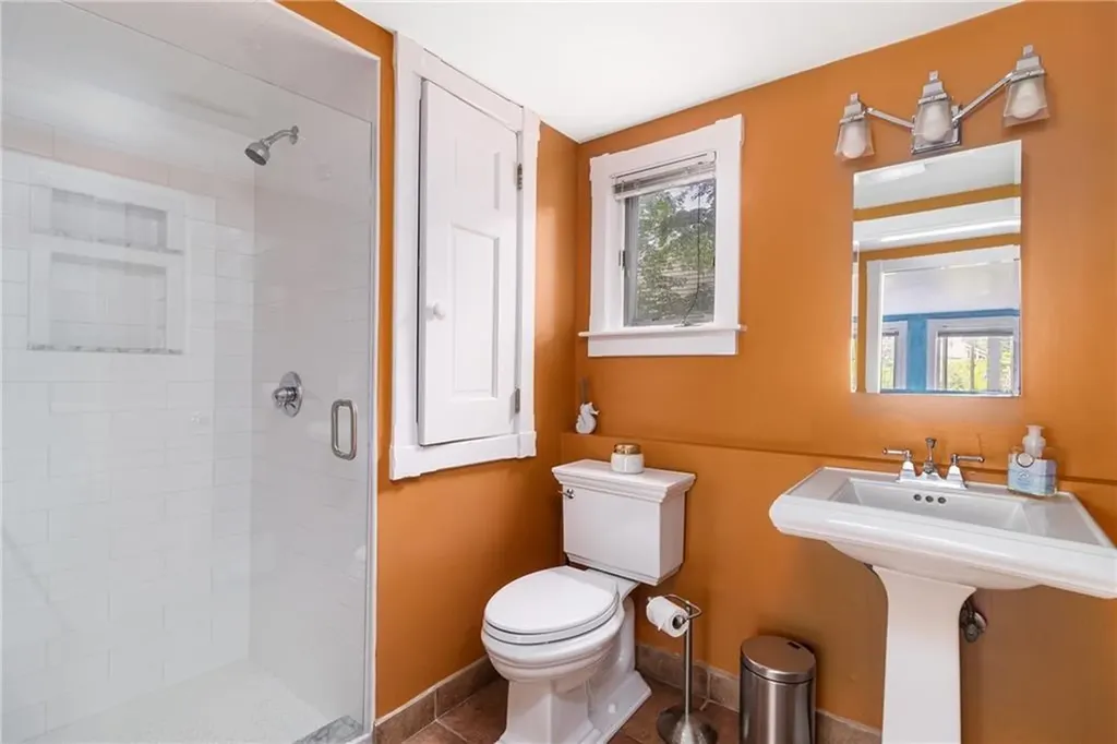 428 Gibbs Avenue Newport RI 02840