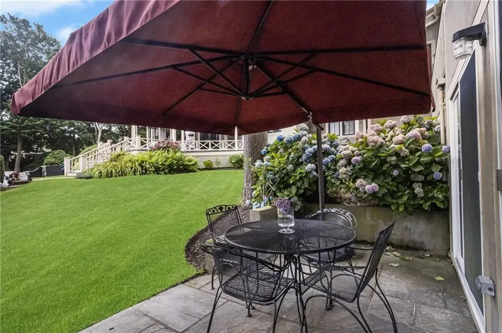 428 Gibbs Avenue Newport RI 02840