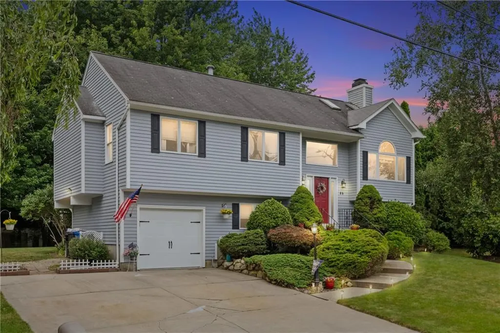 46 Canonchet Trail Cranston RI 02921